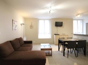 Bel F3 au 2ème étage, à 50m des Thermes, bien équipé, 6 couchages, idéal pour cures et vacances - FR-1-415-65 Le Mont-Dore